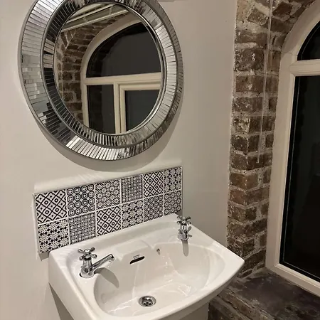 شقة The Coach House